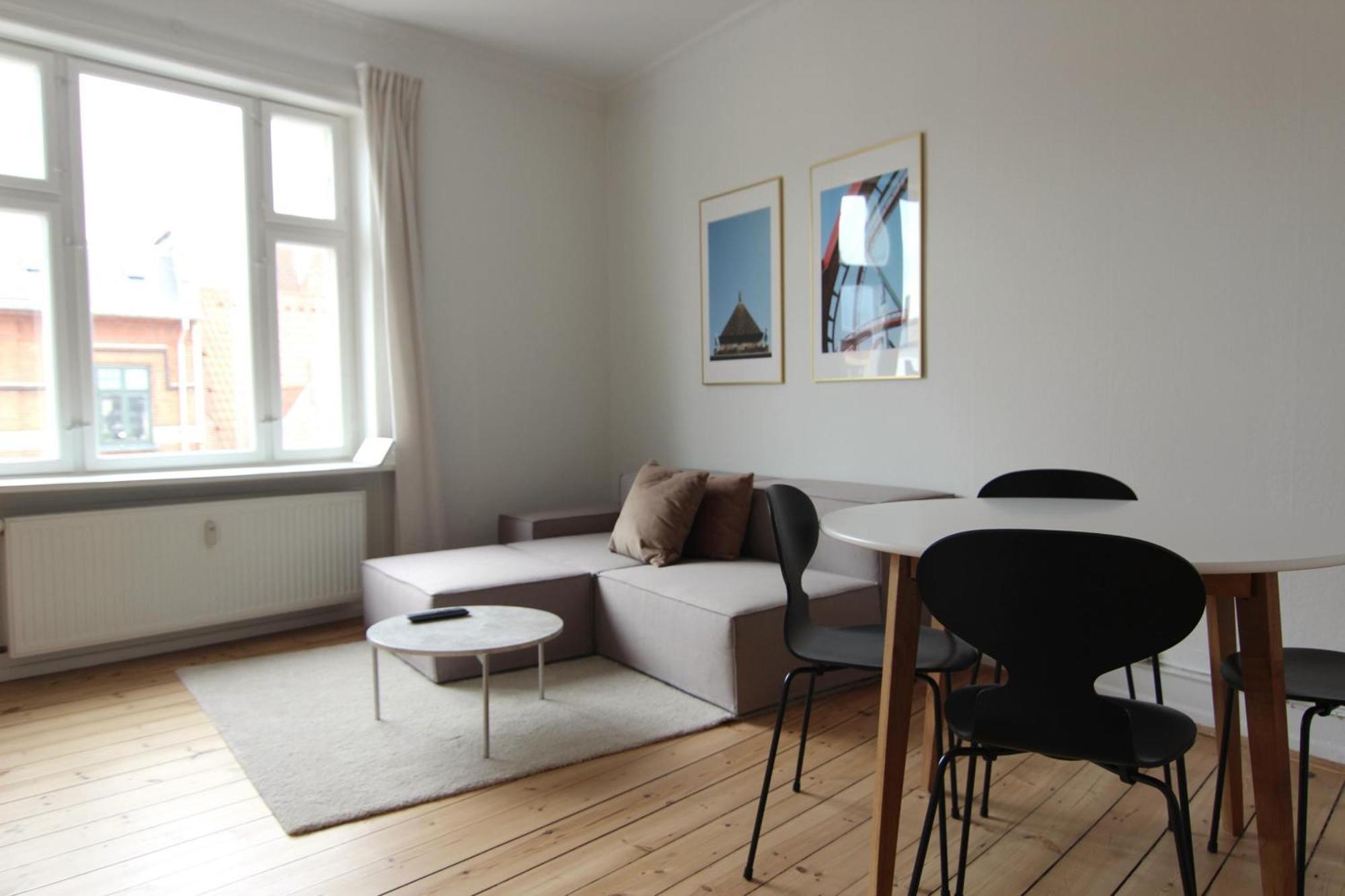 1-bed In A Cosy Neighborhood Leilighet